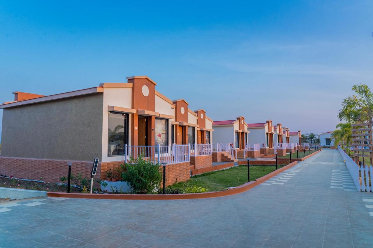 Flamingo Club And Resort Una 3 Km Away From Diu Check Post Zewnętrze zdjęcie