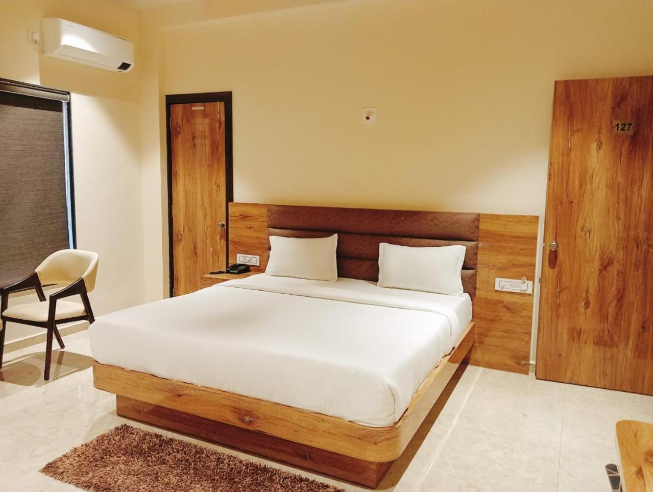 Flamingo Club And Resort Una 3 Km Away From Diu Check Post Zewnętrze zdjęcie