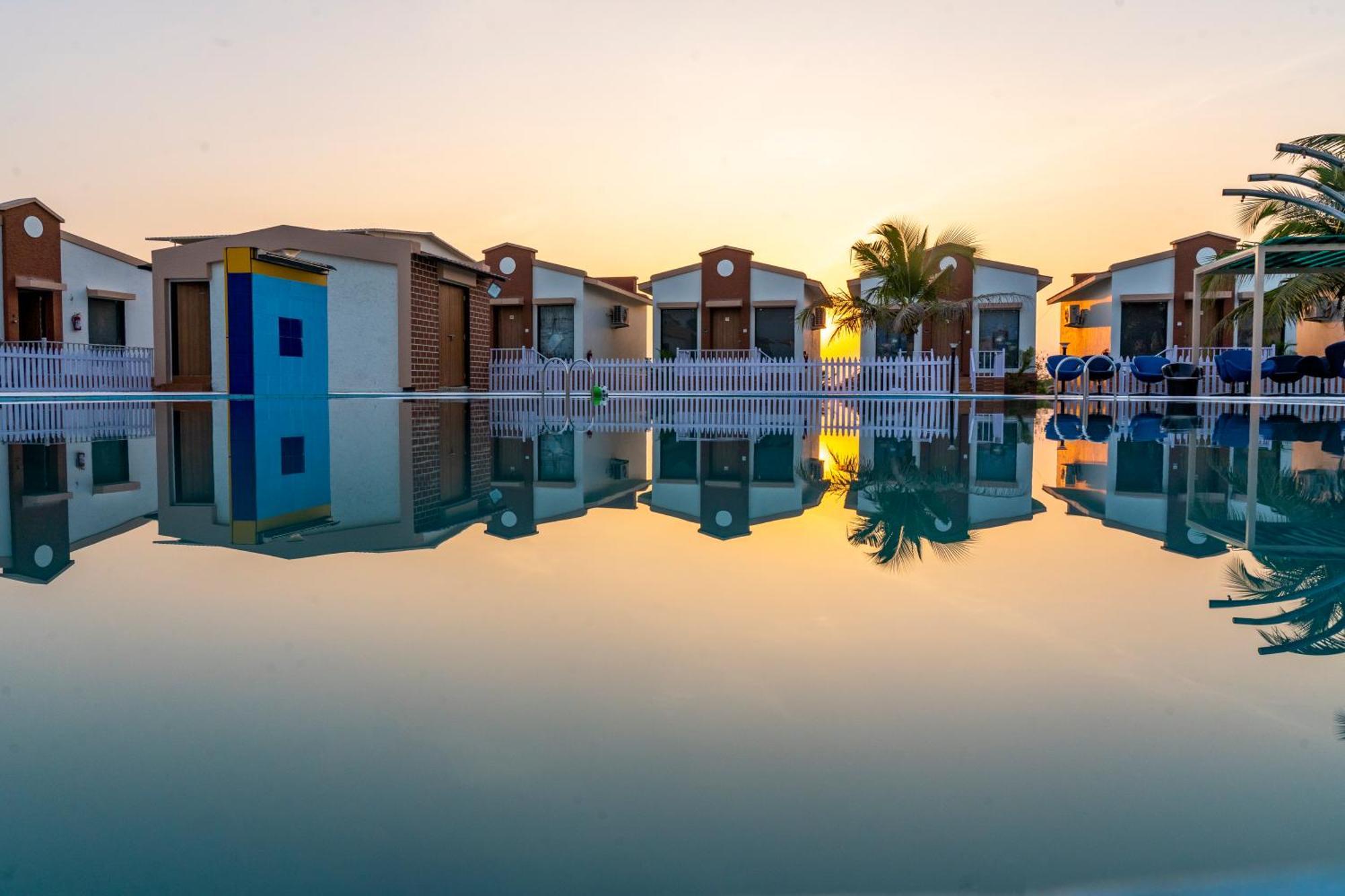Flamingo Club And Resort Una 3 Km Away From Diu Check Post Zewnętrze zdjęcie